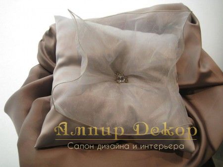 Декоративные подушки600