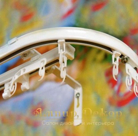 Профильные карнизы136